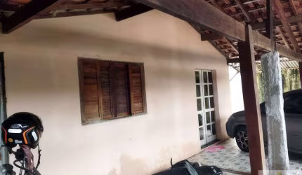 Casa a venda de 03 Quartos sendo 02 Suítes no Pq dos Ministérios em Ubatuba