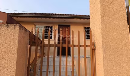 Casa em Iguaçu - Araucária: 2 Dorms, 83m² por R$ 450.000