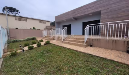 Alugue Comercial em Caximba, Curitiba - 200m² por R$3500