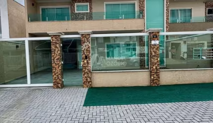 Sobrado em Iguaçu, Araucária: 2 Dorms, 244m² por R$2.250.000