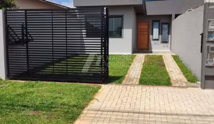 Casa à Venda em Araucária: 3 Quartos, 70m², Porto das Laranjeiras