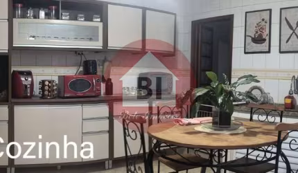 Sobrado com 03 dormitórios, vaga de garagem - Venda R$ 430 mil - Jardim Marília - São Paulo/SP - 160 metros quadrados.
