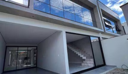 Sobrado com 3 dormitórios à venda, 165 m² - Tabuleiro - Barra Velha/SC
