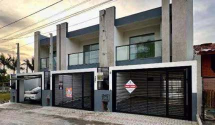 Sobrado com 3 dormitórios à venda, 123 m² por R$ 730.000,00 - Itacolomi - Balneário Piçarras/SC