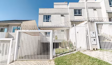 SOBRADO ESPAÇOSO E ENSOLARADO COM LINDA VISTA