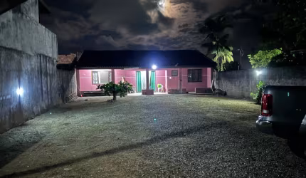 CASA Guaratuba EM TERRENO DE 360m