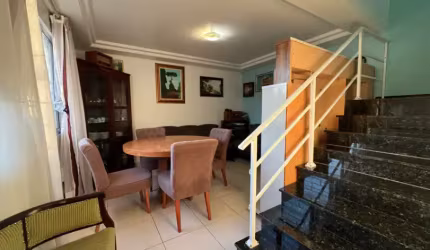 Sobrado, 3 dormit. sendo 1 suíte à venda,  Pilarzinho, Paraná