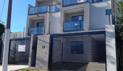 Sobrado triplex novo, 125 m2 , 2 vagas no Boa Vista