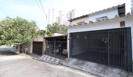 Funcional casa tipo para venda com 3 quartos, sendo 1 suíte, 150m²