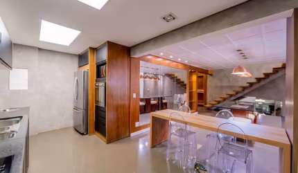 Aconchegante apartamento tipo para venda com 4 quartos, sendo 2 suítes, 195m²