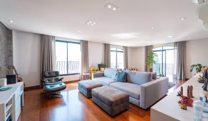 Agradável apartamento tipo para venda com 4 quartos, sendo 2 suítes, 285m²