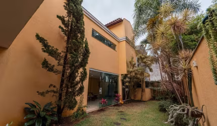 Sensacional sobrado para venda com 3 quartos, sendo 2 suítes, 260m²