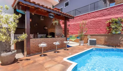 Sensacional casa tipo para venda com 4 quartos, sendo 1 suíte, 209m²