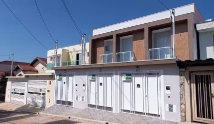 Agradável sobrado para venda com 3 quartos, sendo 1 suíte, 110m²