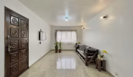 Funcional casa tipo para venda com 3 quartos, sendo 1 suíte, 113m²