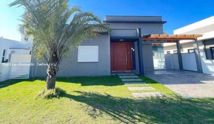 Casa 4 dormitórios ou + para Locação em Florianópolis, Rio Vermelho, 5 dormitórios, 3 suítes, 4 banheiros, 1 vaga