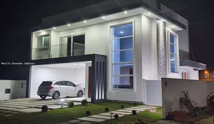 Casa TOP em Condominio Fechado