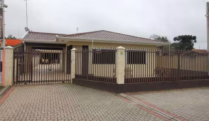 Casa com 400m² 3 quartos, à venda, no bairro Contenda em São José dos Pinhais