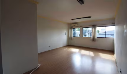 Sala / Conjunto com 45m² , para aluguel, no bairro Centro em São José dos Pinhais