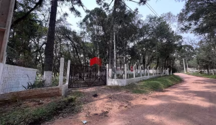 Chácara com 6.889m² 2 quartos, à venda, no bairro Campo Largo da Roseira em São José dos Pinhais