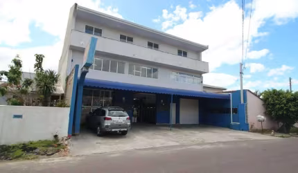 Prédio com 392m² 3 quartos, à venda, no bairro Ipê em São José dos Pinhais