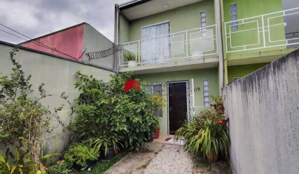 Sobrado com 80m² 3 quartos, à venda, no bairro Uberaba em Curitiba