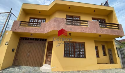 Sobrado com 300m² 5 quartos, à venda, no bairro Centro em São José dos Pinhais