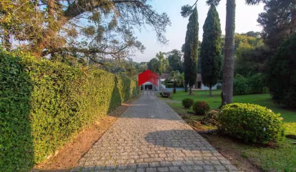 Casa com 490m² 4 quartos, à venda, no bairro Vista Alegre em Curitiba