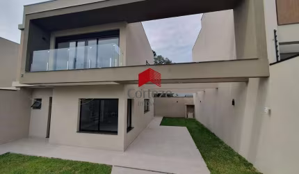 Sobrado com 145m² 3 quartos, à venda, no bairro Uberaba em Curitiba