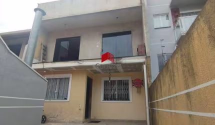 Sobrado com 120m² 4 quartos, à venda, no bairro Colônia Rio Grande em São José dos Pinhais