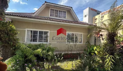 Casa comercial com 230m² , para aluguel, no bairro Centro em São José dos Pinhais