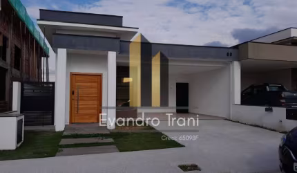 Linda Casa à Venda em Caçapava por R$ 1.100.000,00