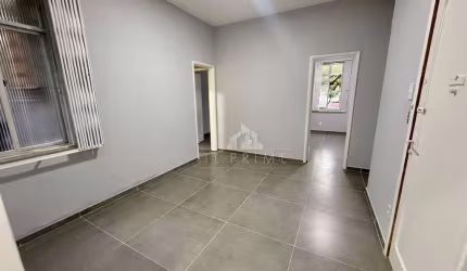 Apartamento 2 Quartos Tipo Garden para Aluguel no Bairro das Laranjeiras, Rio de Janeiro