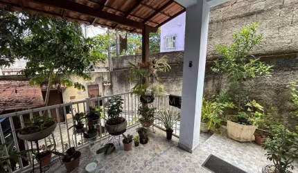 Casa Trevo de Maria Paula (+ 2 casas e 1 terreno podendo vender em conjunto)