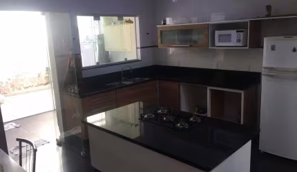 Casa com 3 dormitórios à venda, 178 m² por R$ 650.000,00 - Vila Castelo Branco - Indaiatuba/SP