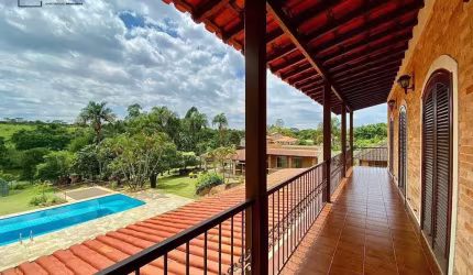 Chácara com Lago Privativo, 10.000m² de Terreno e uma Casa Magnífica no Colinas do Mosteiro de Itaici, Indaiatuba-SP