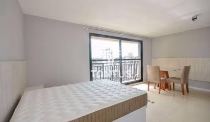 Studio mobiliado para alugar, por R$1.950,00/mês - Centro - Curitiba/PR