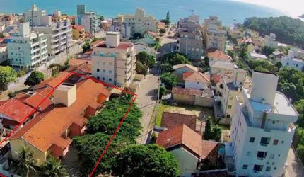 Pousada a Venda na praia de Bombas