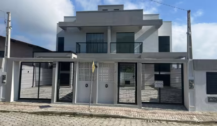 Sobrado Novo com 2 Suítes à Venda em Mariscal — Pronto para Financiamento!