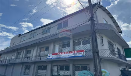 Prédio comercial de 900 m² disponível para aluguel no bairro Santo Antônio