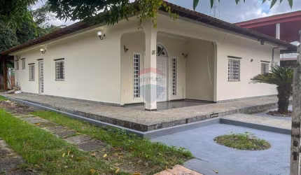 Casa no Japiim, 638m² 5 Dorm. sendo 4 suites por R$ 890.000