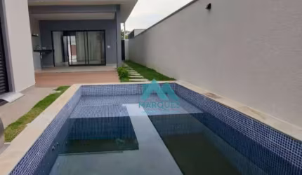 Linda Casa em Condominio de Alto Padrão com fácil acesso a via Dutra