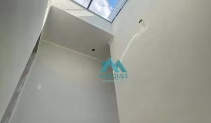 Lindo Sobrado com 3 dormitórios no Museu