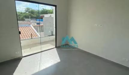 Lindo Sobrado com 3 dormitórios no Museu