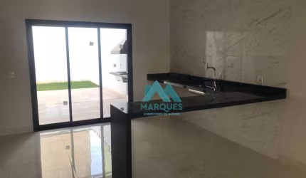 Linda Casa com terreno de 250m², nova, moderna