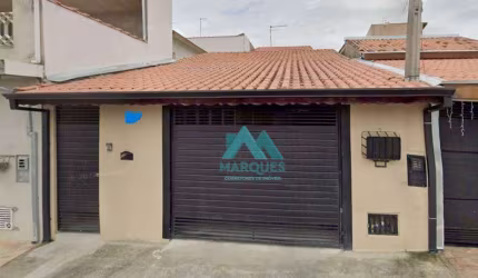 Excelente casa térrea, com uma maravilhosa cozinha planejada, ótima localização