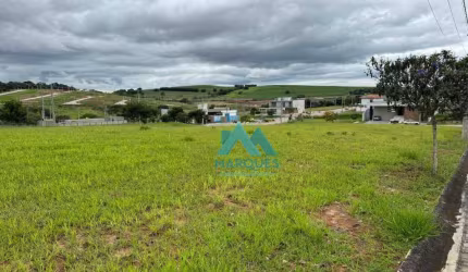 Lindo terreno em Condomínio Alto Padrão