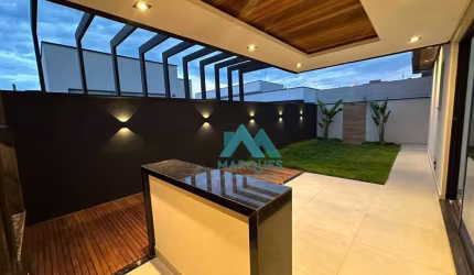 Linda Casa em Condomínio Alto Padrão