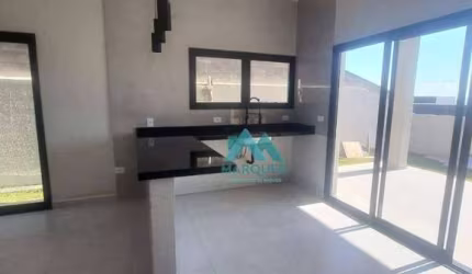 Linda Casa nova, em excelente condomínio