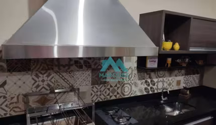 Casa alto padrão com acesso ideal para Dutra